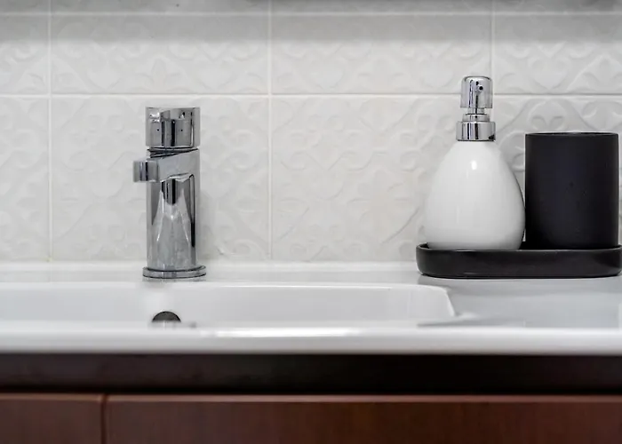 Lovely 2 Bed In The Heart Of With Ac By Lisbeyond Apartman Lisboa