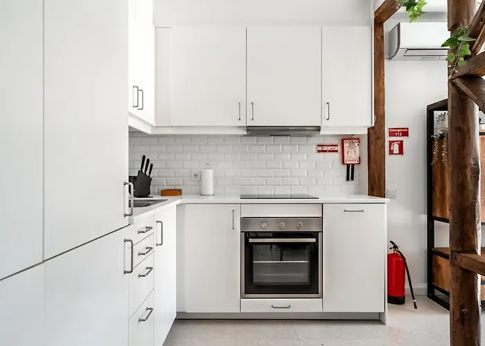 Lovely 2 Bed In The Heart Of With Ac By Lisbeyond * Lisboa