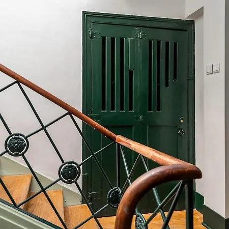 דירה Lovely 2 Bed In The Heart Of With Ac By Lisbeyond