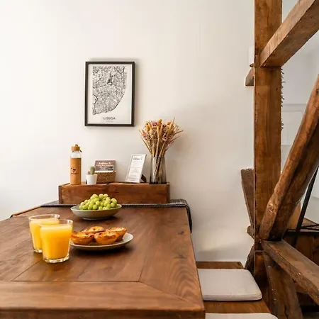 Lovely 2 Bed In The Heart Of With Ac By Lisbeyond شقة
