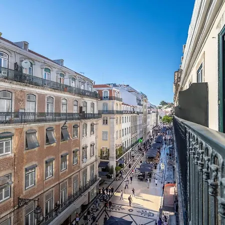 Lovely 2 Bed In The Heart Of With Ac By Lisbeyond Apartman *