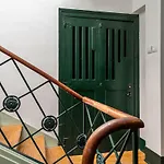 Lägenhet Lovely 2 Bed In The Heart Of With Ac By Lisbeyond