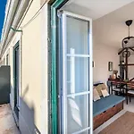 Lovely 2 Bed In The Heart Of With Ac By Lisbeyond Lägenhet