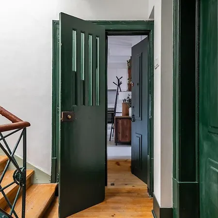 Lovely 2 Bed In The Heart Of With Ac Apartmán Lisboa