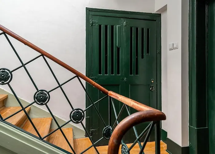 公寓 Lovely 2 Bed In The Heart Of With Ac By Lisbeyond