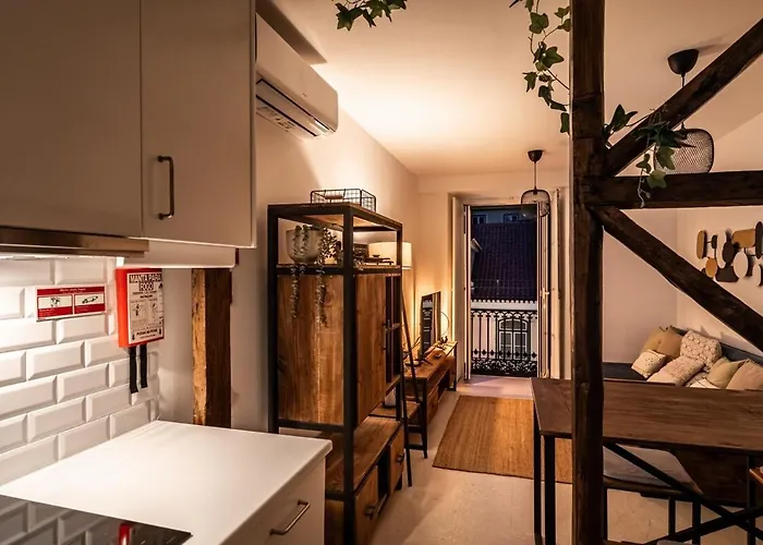 公寓 Lovely 2 Bed In The Heart Of With Ac By Lisbeyond